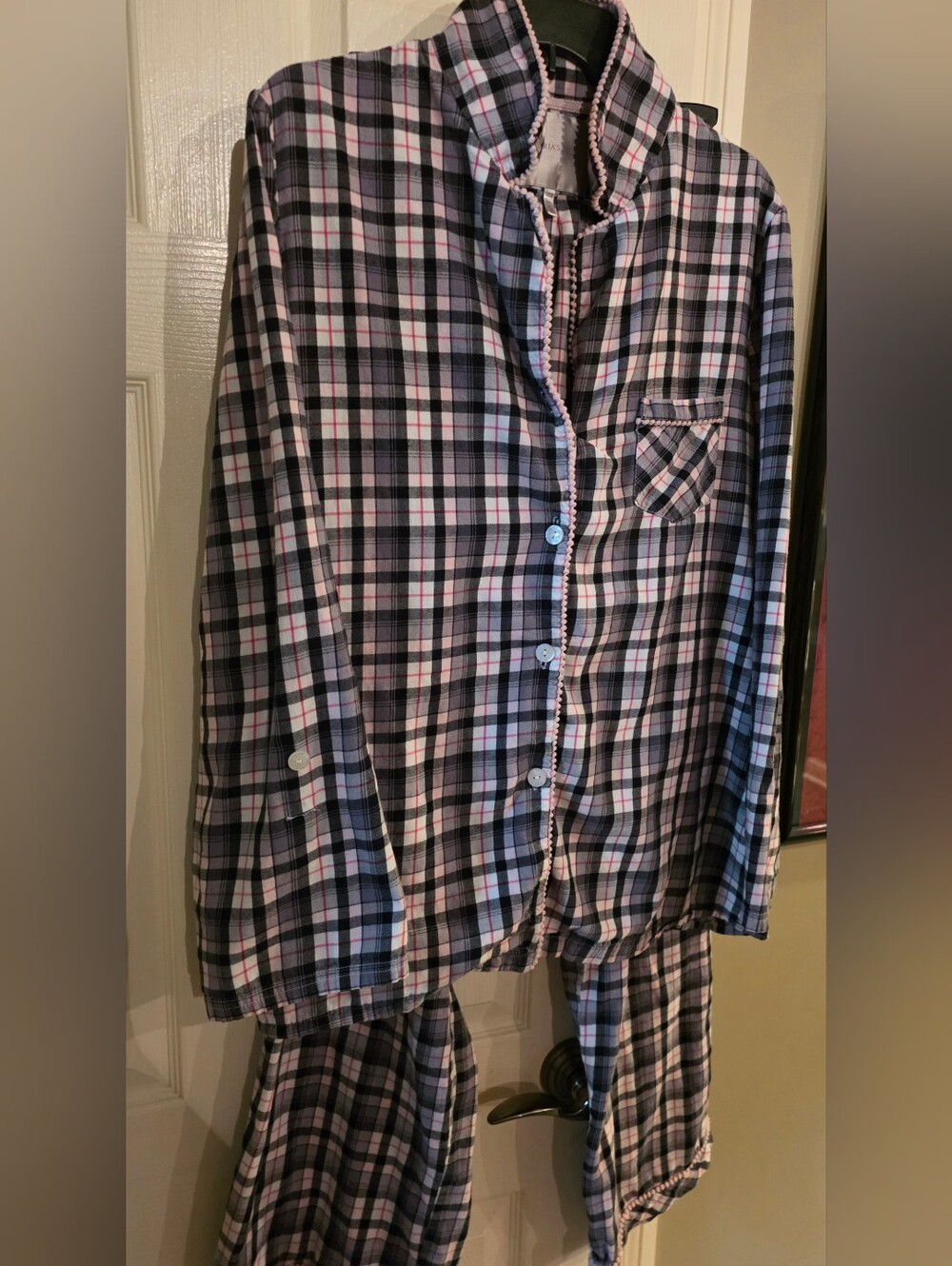 Victoria's Secret Black White Pink Plaid Pajama Set Long Sleeve Button Pants XL - Picture 5 of 16